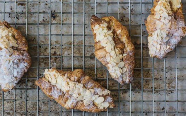 Fresh Croissants (choice of butter, almond or chocolate)