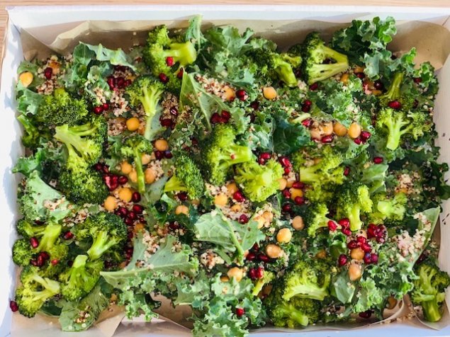 Vegan Detox Health Pomegranate & Kale Salad