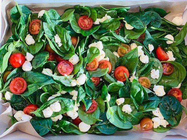 Bocconcini Tomato Spinach Salad